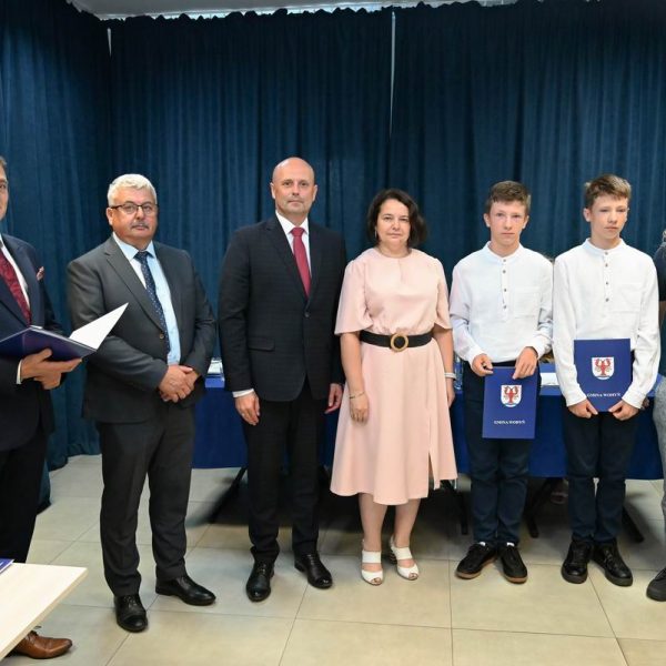 Nagrody Wójta dla naszych uczniów