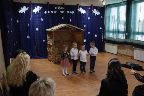 Dzień Babci i Dziadka 2024